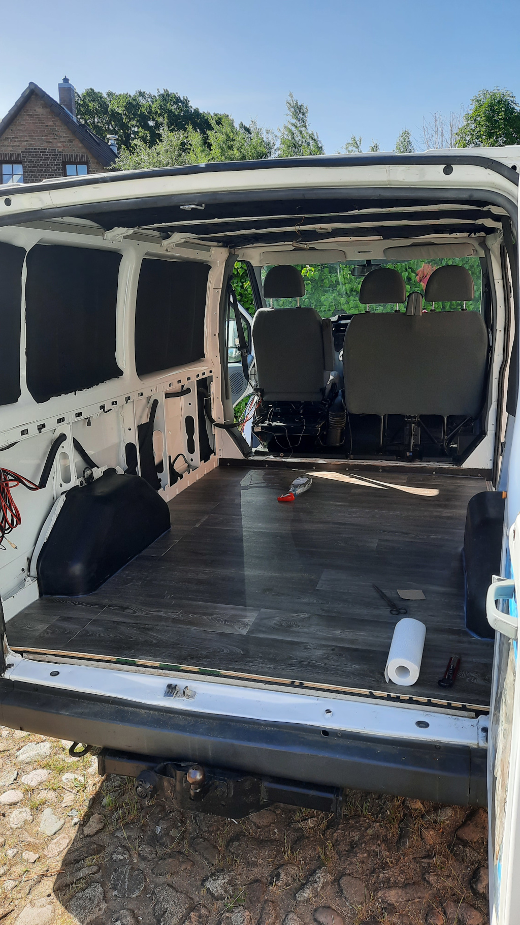 Neuer Boden Ford Transit